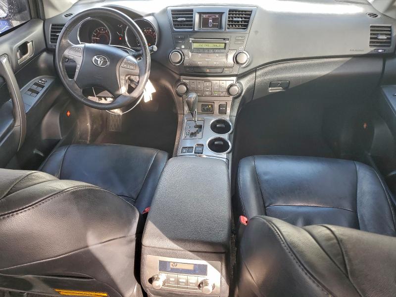 Zdjęcie 8 z aukcji – 2010 TOYOTA HIGHLANDER z VIN 5TDEK3EH6AS007744