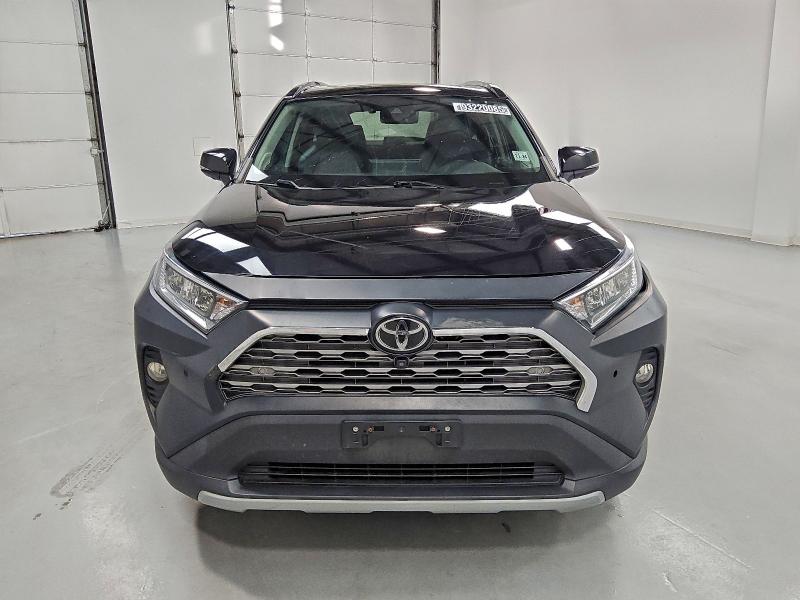 Photo 5 from auction – 2019 TOYOTA RAV4 LIMIT with VIN 2T3N1RFV6KC032896