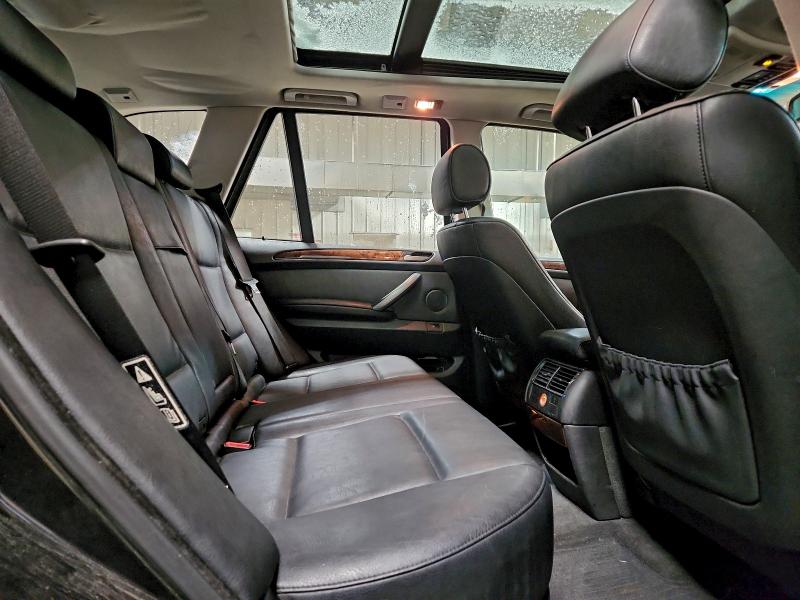 Photo 11 from auction – 2006 BMW X5 4X4 with VIN 5UXFA13546LY35710
