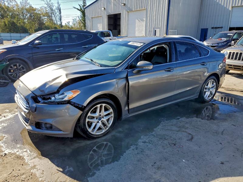 FORD FUSION SE 2014 with VIN 3FA6P0HD9ER372415 - Photo from auction