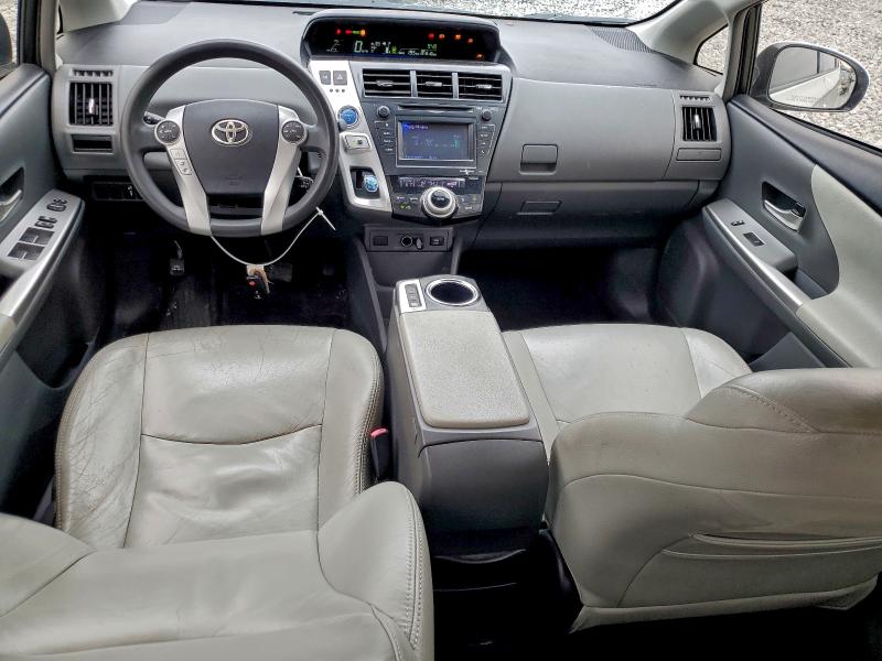 Photo 8 from auction – 2012 TOYOTA PRIUS V with VIN JTDZN3EU3C3085702