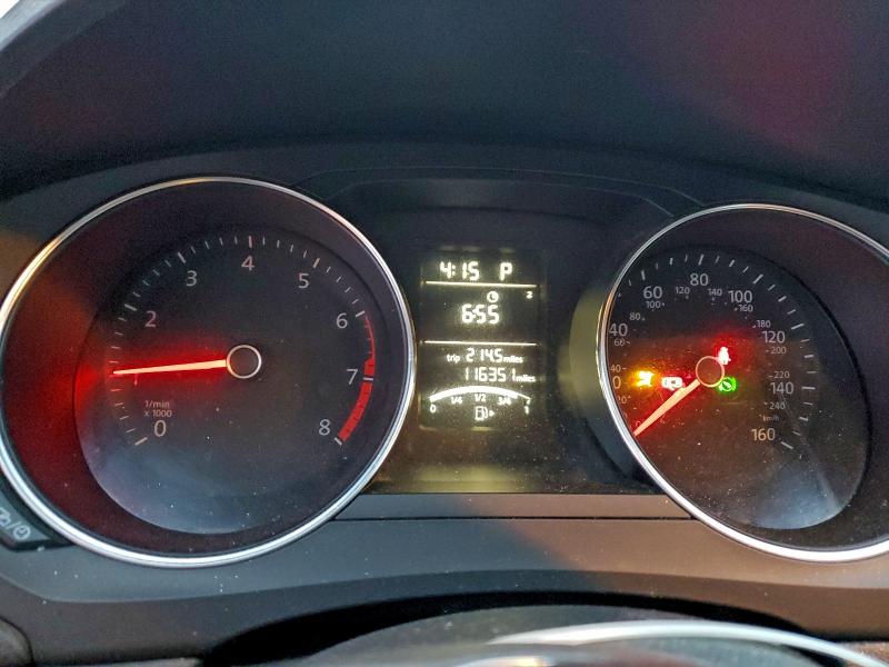 Photo 9 from auction – 2015 VOLKSWAGEN JETTA with VIN 3VW2K7AJ5FM335356