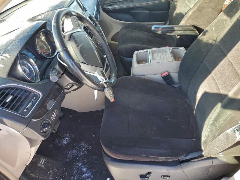 Photo 7 from auction – 2012 CHRYSLER TOWN & COU with VIN 2C4RC1BG3CR169857