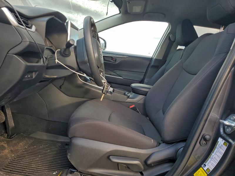 Photo 7 from auction – 2023 TOYOTA RAV4 LE with VIN 2T3F1RFV1PW386397