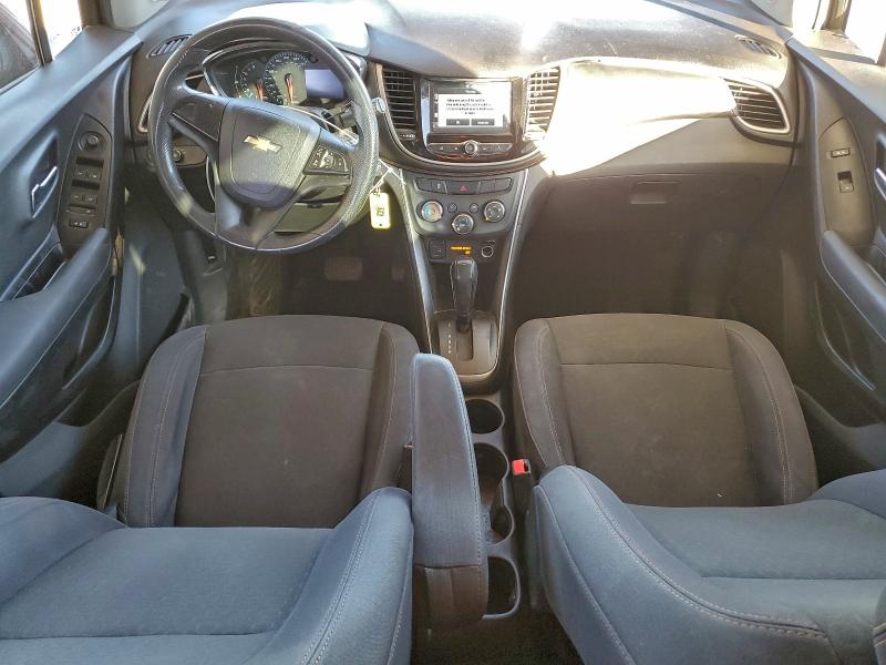Photo 8 from auction – 2017 CHEVROLET TRAX LS with VIN 3GNCJKSB7HL272913