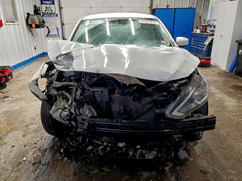 Photo 5 from auction – 2018 NISSAN SENTRA with VIN 3N1AB7AP1JL638817
