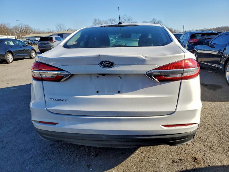 Photo 6 from auction – 2019 FORD FUSION S with VIN 3FA6P0G70KR280987