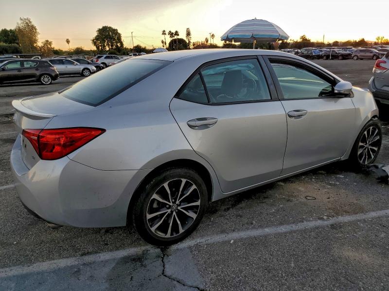 Foto 3 de la subasta – 2017 TOYOTA COROLLA SE con VIN 5YFBURHEXHP671064