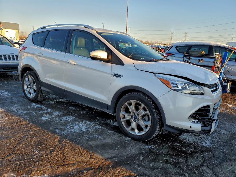 Photo 4 from auction – 2016 FORD ESCAPE TIT with VIN 1FMCU9JXXGUA19915