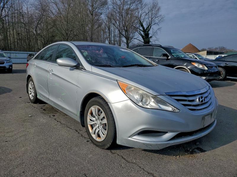 Photo 4 from auction – 2013 HYUNDAI SONATA with VIN 5NPEB4AC8DH603769