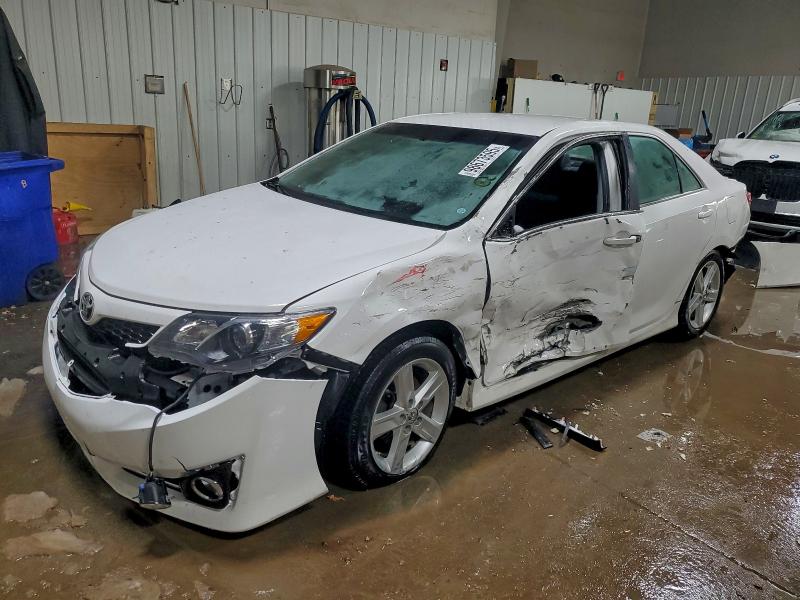 TOYOTA CAMRY L 2014 with VIN 4T1BF1FK2EU332216 - Photo from auction