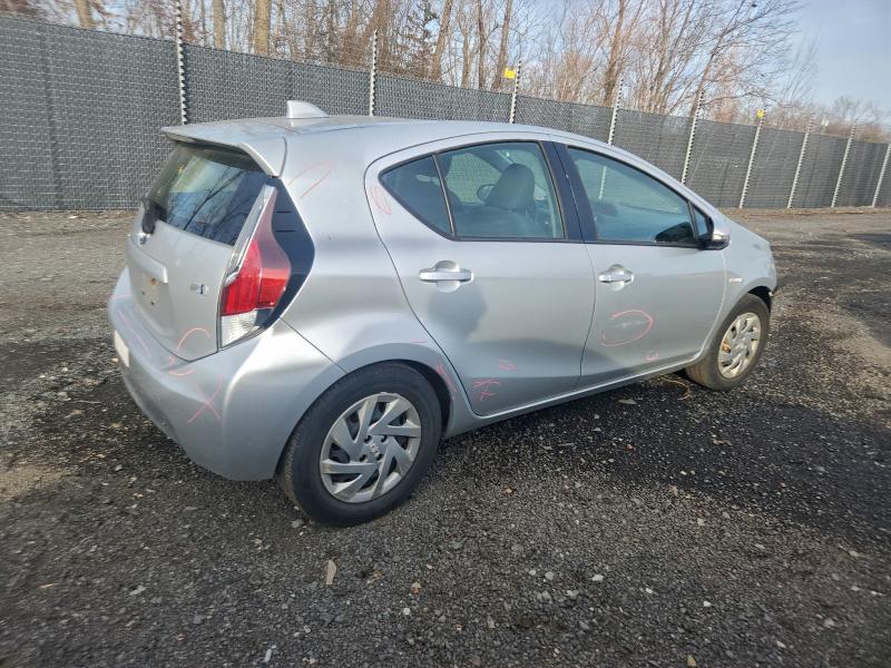 Photo 3 from auction – 2015 TOYOTA PRIUS C with VIN JTDKDTB36F1099383