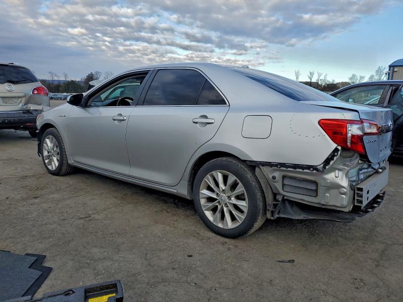 Photo 2 from auction – 2012 TOYOTA CAMRY HYBR with VIN 4T1BD1FK8CU018489