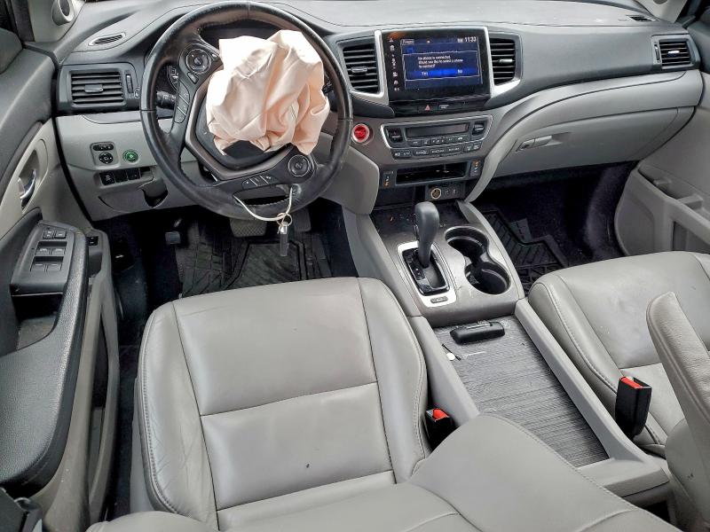 Photo 8 from auction – 2017 HONDA PILOT EXL with VIN 5FNYF6H52HB103471