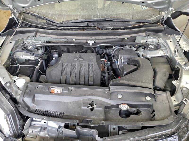 Photo 12 from auction – 2024 MITSUBISHI ECLIPSE CR with VIN JA4ATWAA2RZ070656