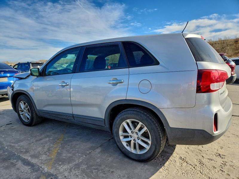 Photo 2 from auction – 2015 KIA SORENTO with VIN 5XYKT3A67FG581133