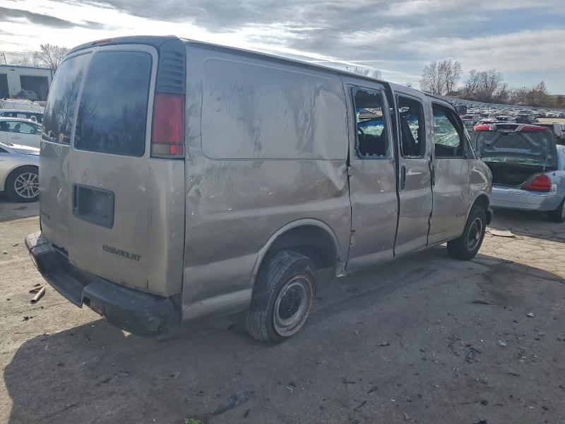 Photo 3 from auction – 2001 CHEVROLET EXPRESS G2 with VIN 1GCGG25R511180035