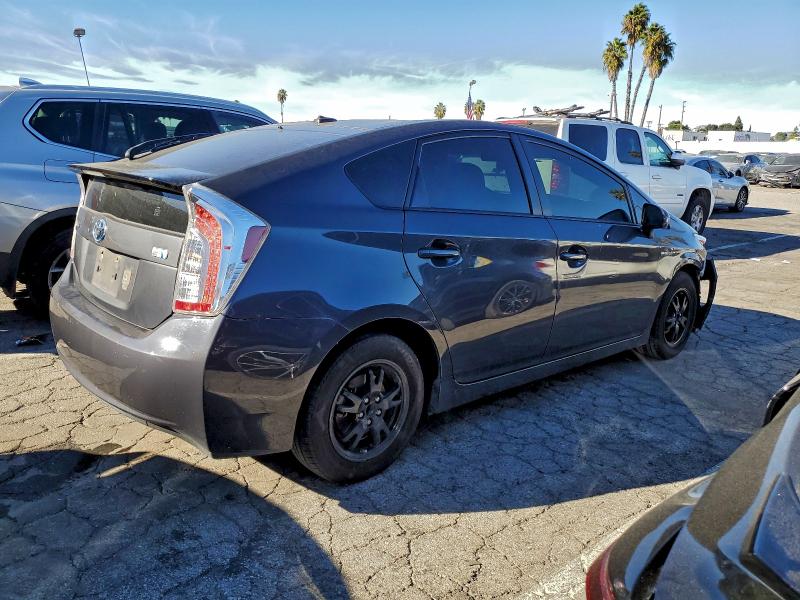 Photo 3 from auction – 2014 TOYOTA PRIUS with VIN JTDKN3DU0E0369537