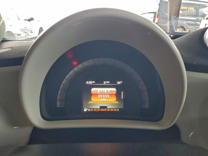 Photo 9 from auction – 2016 SMART FORTWO with VIN WMEFJ5DAXGK069916