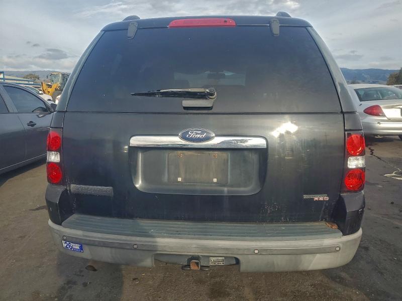Photo 6 from auction – 2006 FORD EXPLORER X with VIN 1FMEU63EX6UB49646
