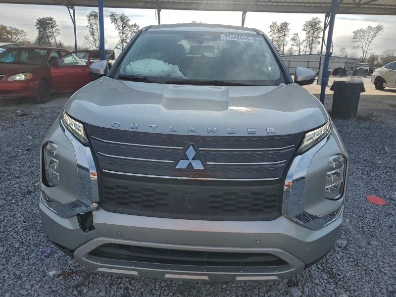 Photo 5 from auction – 2023 MITSUBISHI OUTLANDER with VIN JA4J3UA8XPZ020280