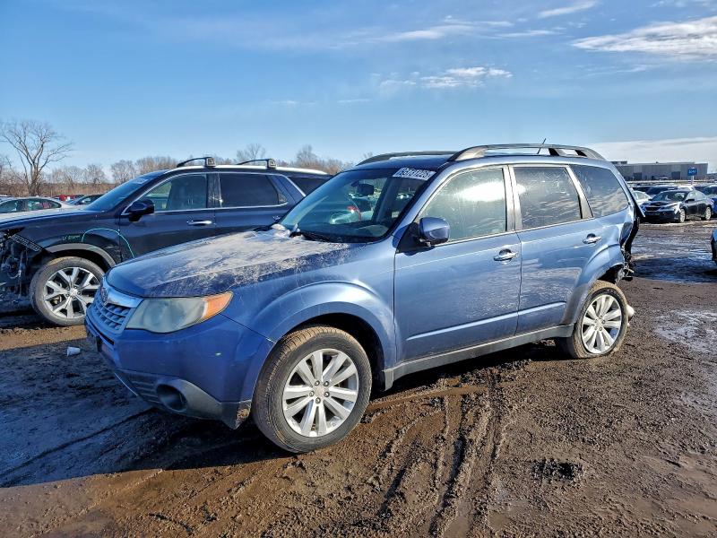 SUBARU FORESTER 2 2012 with VIN JF2SHADC3CH401738 - Photo from auction