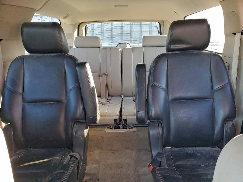 Photo 10 from auction – 2011 CHEVROLET SUBURBAN with VIN 1GNSKJE35BR306810