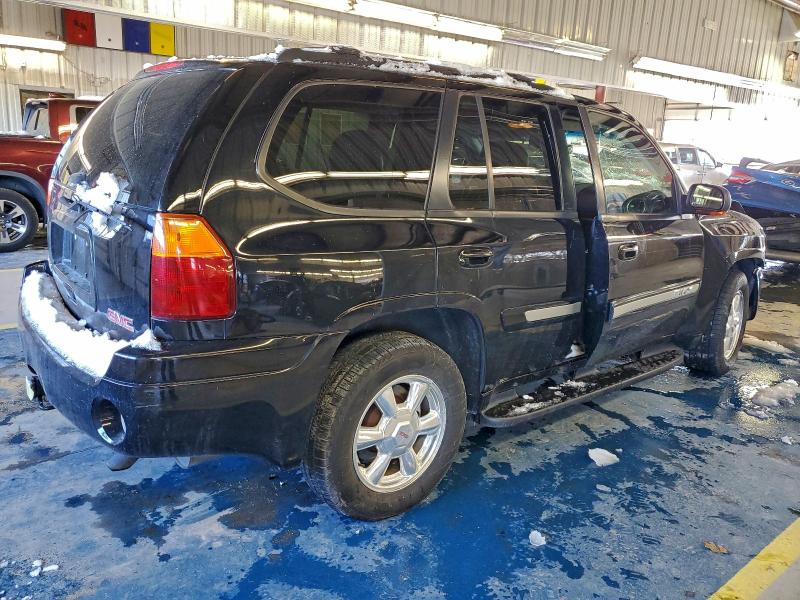 Photo 3 from auction – 2005 GMC ENVOY with VIN 1GKDT13S752174045