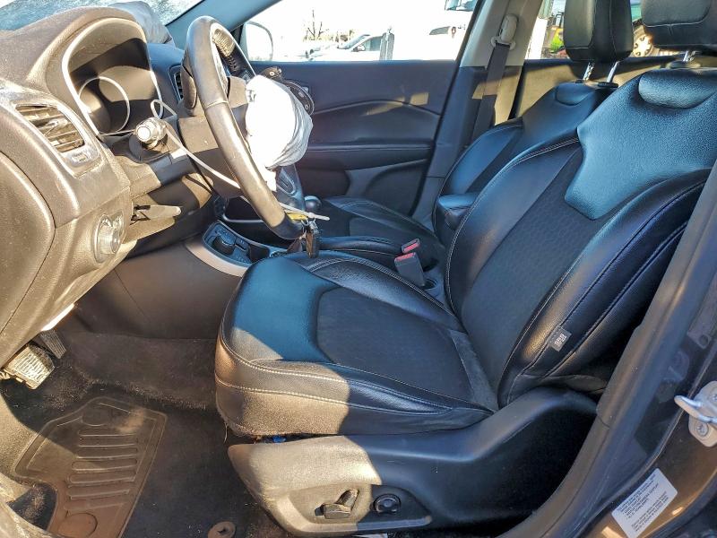 Photo 7 from auction – 2017 JEEP COMPASS LA with VIN 3C4NJDBB0HT692977