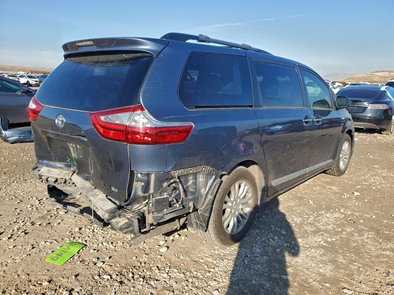 Photo 3 from auction – 2017 TOYOTA SIENNA XLE with VIN 5TDYZ3DC0HS889244