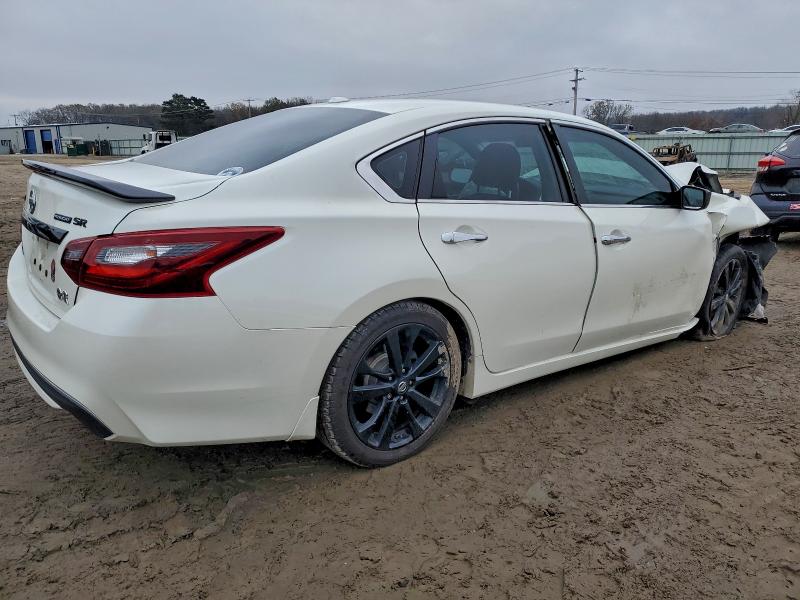 Foto 3 de la subasta – 2018 NISSAN ALTIMA 2.5 con VIN 1N4AL3AP1JC165490