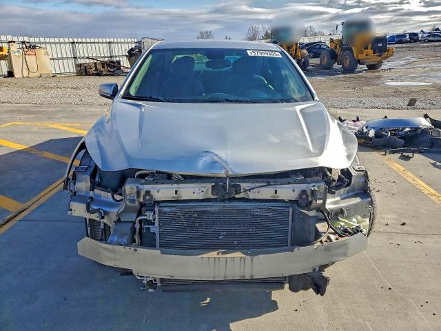 Photo 5 from auction – 2016 CHEVROLET MALIBU LIM with VIN 1G11C5SA9GF112195