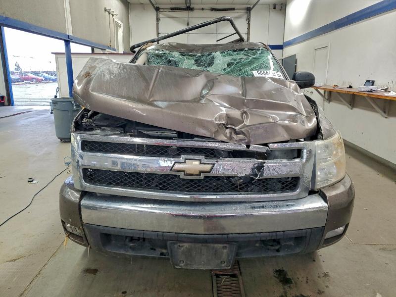 Photo 11 from auction – 2007 CHEVROLET SILVERADO with VIN 2GCEK19J071722732