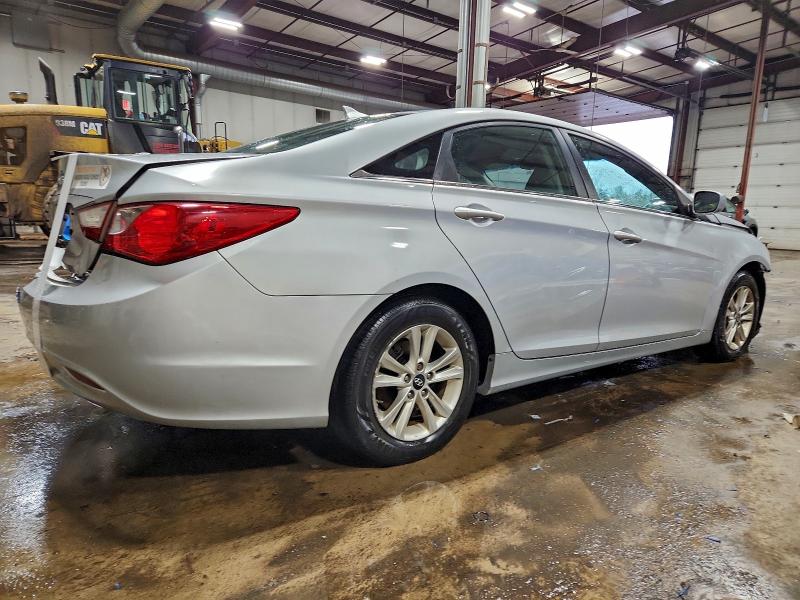 Photo 3 from auction – 2013 HYUNDAI SONATA with VIN 5NPEB4AC3DH624349