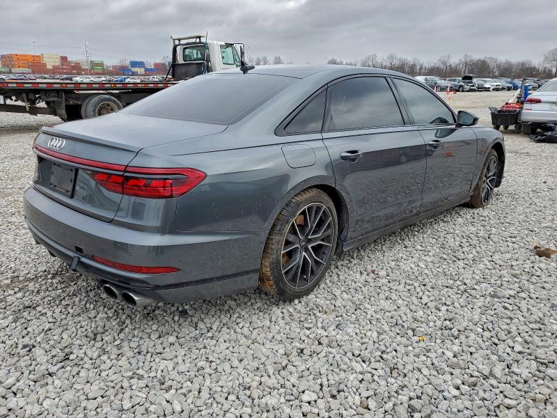 Photo 3 from auction – 2020 AUDI S8 with VIN WAU8SAF80LN015215