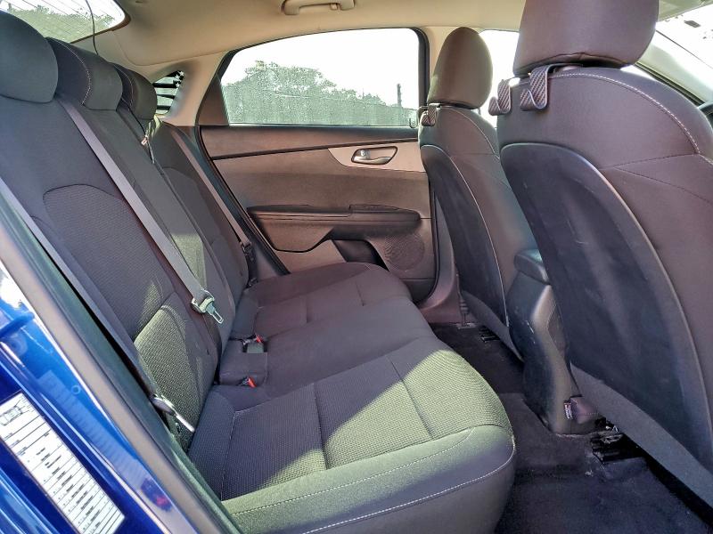 Photo 10 from auction – 2019 KIA FORTE FE with VIN 3KPF24AD5KE112266