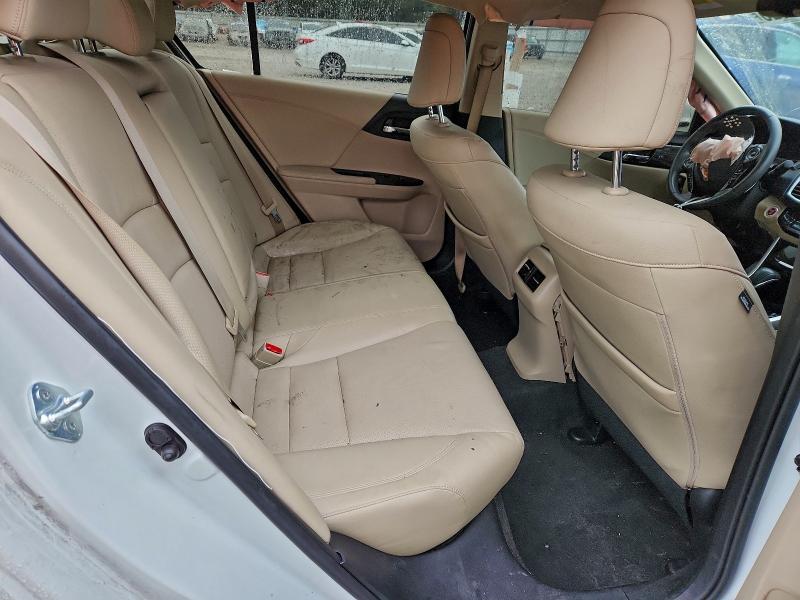 Photo 10 from auction – 2017 HONDA ACCORD TOU with VIN JHMCR6F79HC027264