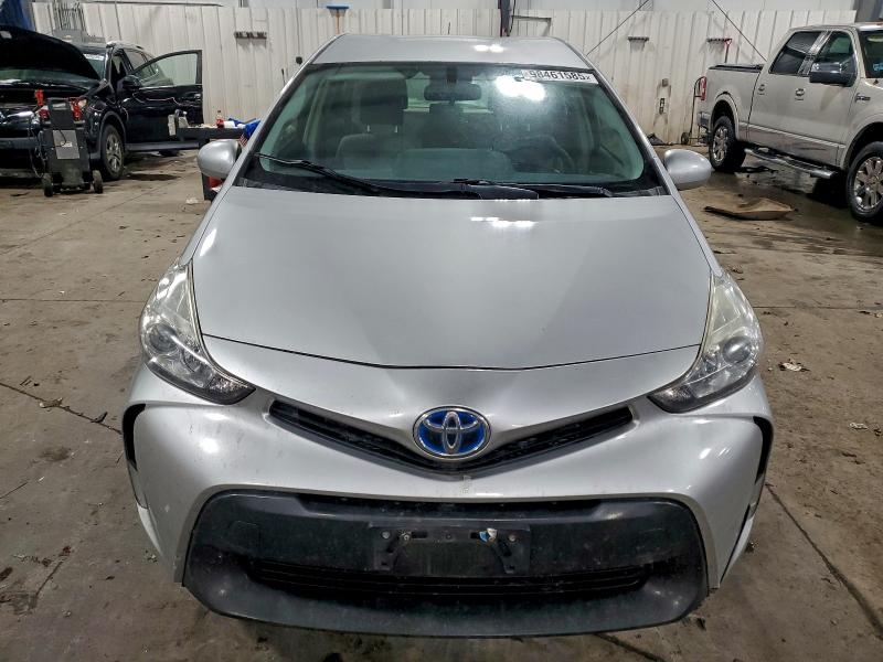 Photo 5 from auction – 2015 TOYOTA PRIUS V with VIN JTDZN3EU6FJ019323