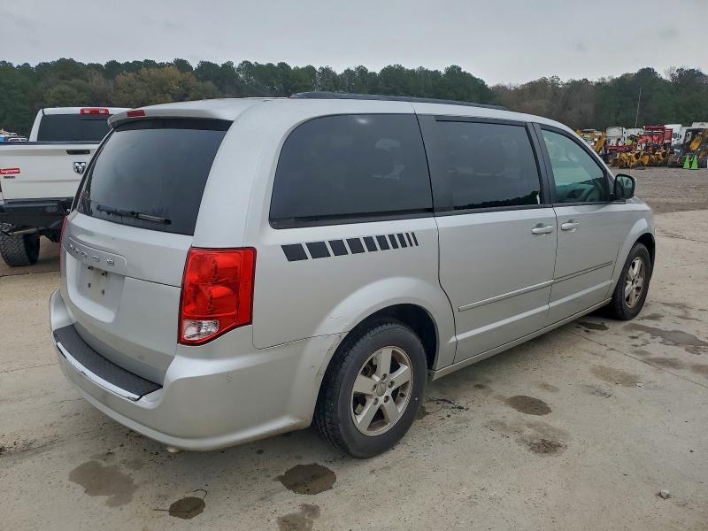 Photo 3 from auction – 2011 DODGE GRAND CARA with VIN 2D4RN3DG0BR764797