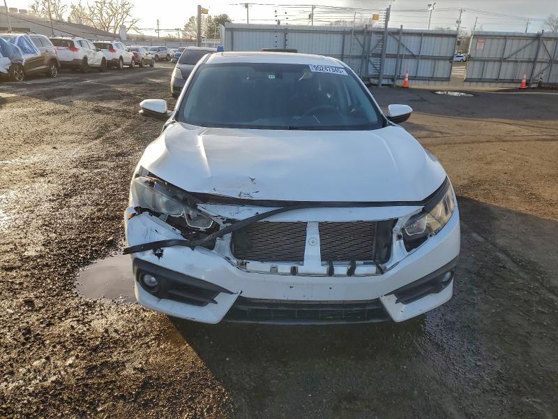 Photo 5 from auction – 2016 HONDA CIVIC with VIN 19XFC1F35GE205582