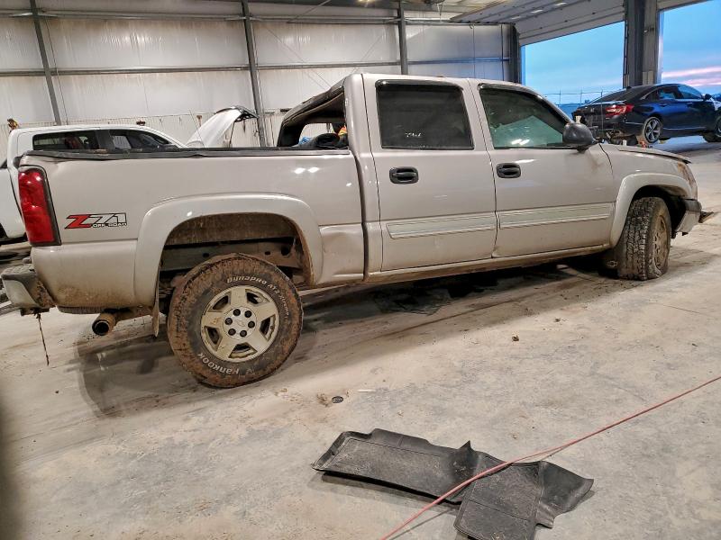 Photo 3 from auction – 2005 CHEVROLET SILVERADO with VIN 2GCEK13T151231710