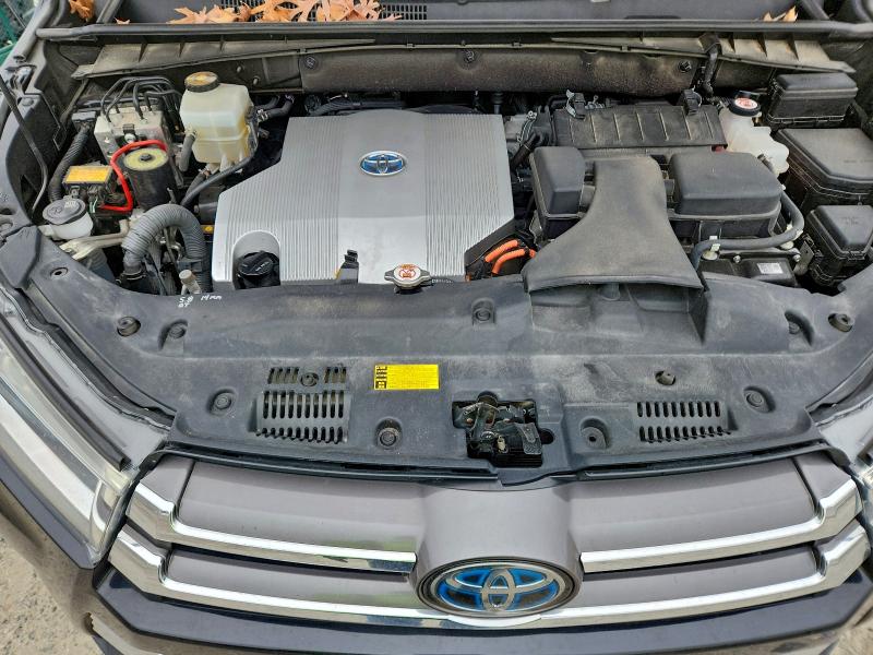 Photo 12 from auction – 2019 TOYOTA HIGHLANDER with VIN 5TDDGRFH7KS060582