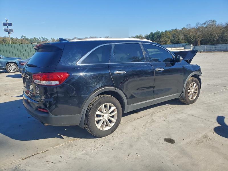 Photo 3 from auction – 2016 KIA SORENTO with VIN 5XYPG4A32GG172691