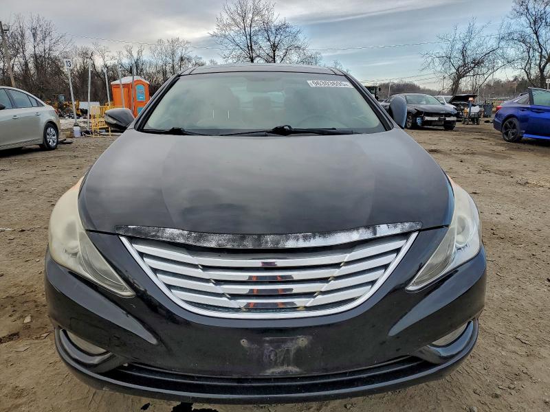Photo 5 from auction – 2013 HYUNDAI SONATA SE with VIN 5NPEC4AC6DH569148