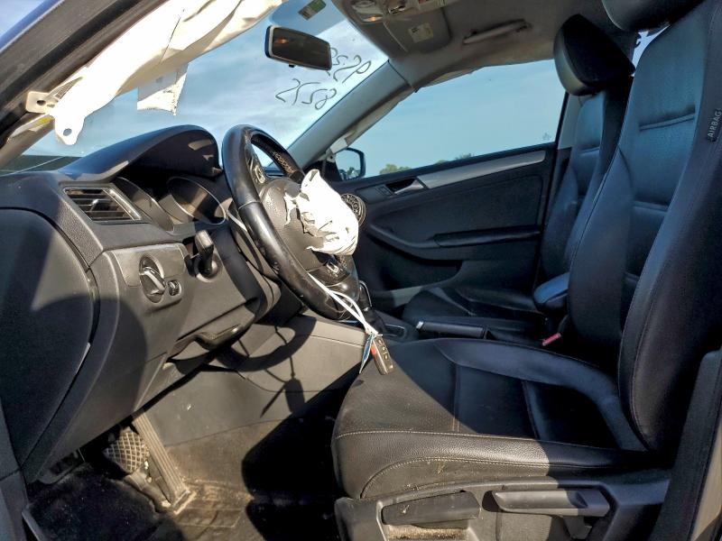 Photo 7 from auction – 2017 VOLKSWAGEN JETTA SE with VIN 3VWDB7AJ7HM238638