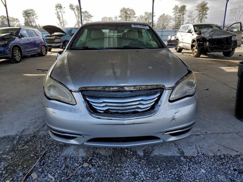 Foto 5 de la subasta – 2011 CHRYSLER 200 LIMITE con VIN 1C3BC7EG1BN560666