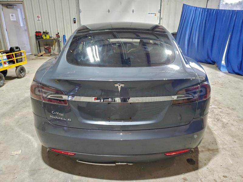 Photo 6 from auction – 2012 TESLA MODEL S with VIN 5YJSA1CN0CFP03106