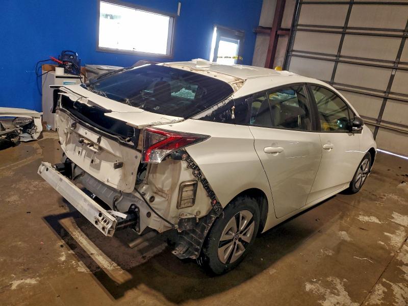 Photo 3 from auction – 2018 TOYOTA PRIUS with VIN JTDKBRFU6J3061225