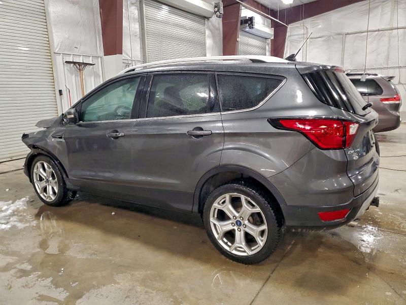 Photo 2 from auction – 2019 FORD ESCAPE TIT with VIN 1FMCU9J95KUA05933