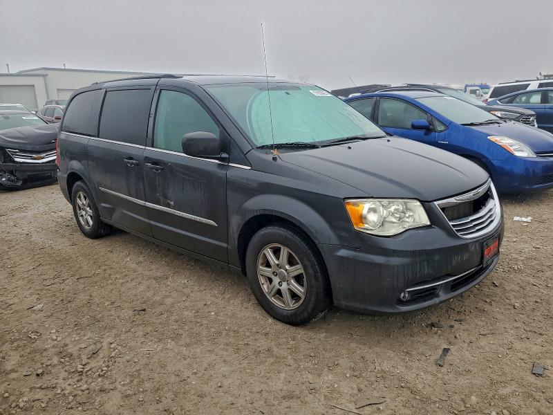 Photo 4 from auction – 2012 CHRYSLER TOWN & COU with VIN 2C4RC1BG8CR126003